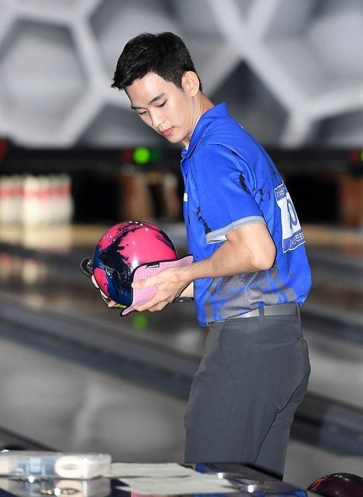 如果你交往的對象是一名運動職業選手或是業餘選手,不管男女哪一方,會希望和她(他)結婚嗎?會希望他放棄自己的事業嗎?