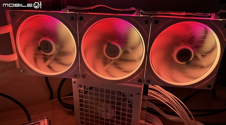 點我看大圖 幻彩星環風扇 DEEPCOOL 九州風神 LM360 AIO 開箱