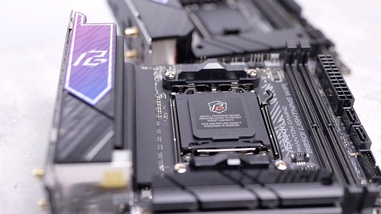組一台已經準備好鬼轉 GTA 6 遊戲主機的偽 ITX 家用伺服器！