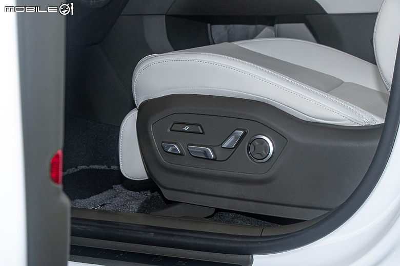 【採訪】Hyundai Santa Fe新增「Calligraphy」旗艦車型,獨享專屬內外標配、售價212.9萬元起!