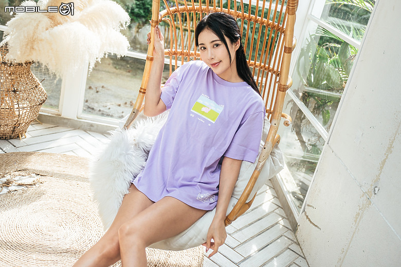 UNIQLO UT x《PTCG》開箱｜導入卡牌設計元素！