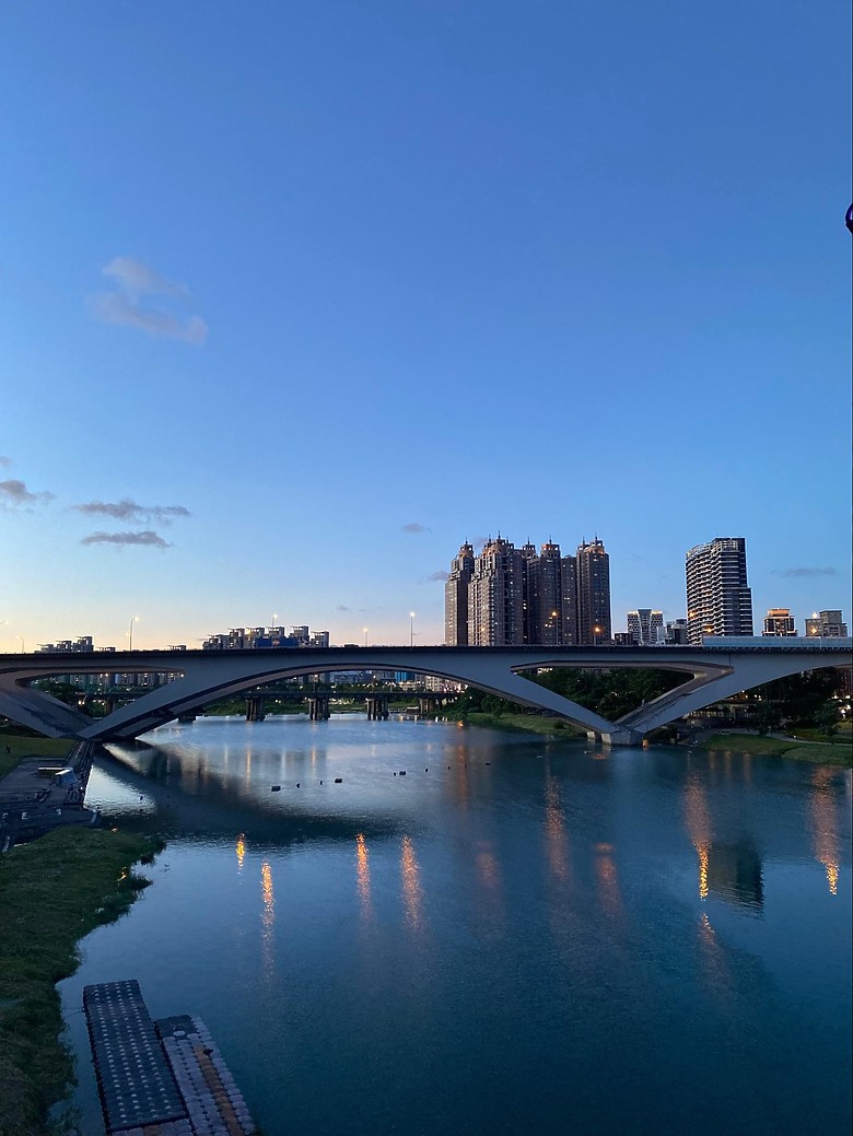 點我看大圖 光明街邱比特串燒 🍢 碧潭散步後的宵夜好選擇