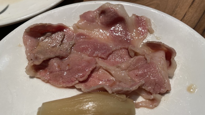 【食記】【台中火鍋|泰滾泰式火鍋 崇德店二訪】壽星送蝦超划算|夢幻奢華鍋+鍋烤節活動一次體驗 2025/08【阿洪開箱中】