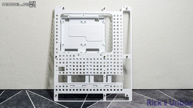 【開箱】高模組化頂級中塔機殼 | CORSAIR FRAME 5000D RS ARGB WHITE