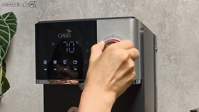 「冰河機」純真冰爽的5℃ 冰水｜OASIS 極沁冰溫瞬熱 RO 濾淨飲水機 (IF-301A)