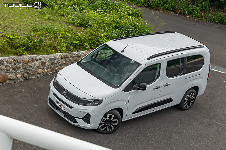 Opel Combo Life Premium 試駕｜挾德藝美學登台參戰，啟七座 MPV 瑜亮之爭！