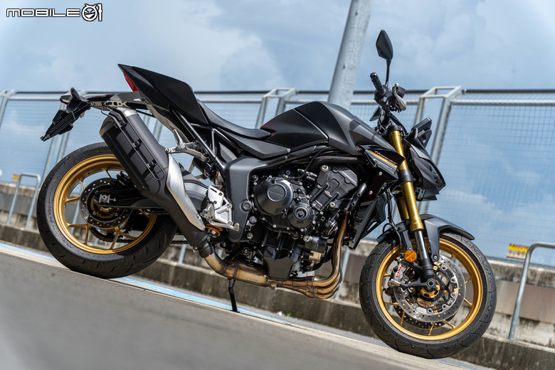 Honda CB1000 Hornet SP賽道試駕|黑金配色低調奢華,Öhlins懸吊加持