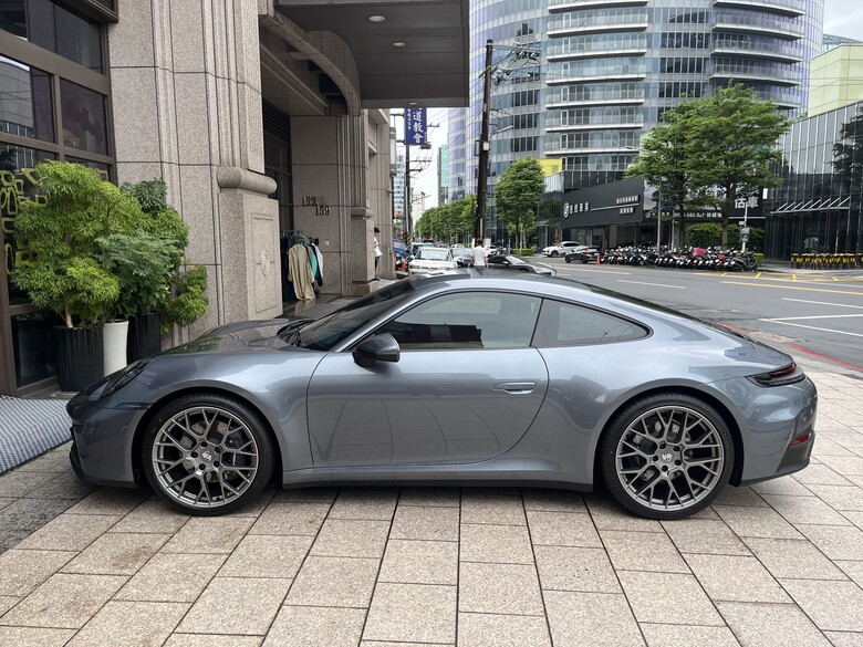 992.2 CARRERA 開箱