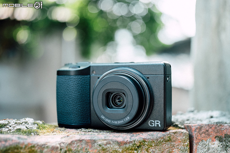 RICOH GR IV 初步體驗｜七年等待、街拍神器再進化！