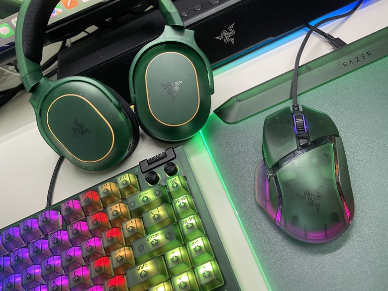 【阿洪開箱中】雷蛇 Razer Phantom 幻影綠系列整組開箱實測心得|RGB 美學全面解放,透明設計再掀桌面革命!
