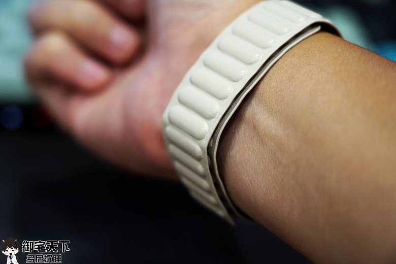 點我看大圖 開箱|TOUGHER Apple Watch Ultra 錶帶磁吸款 - 錶面大小 42-49 mm 都適用,PU 皮加磁吸設計之作!