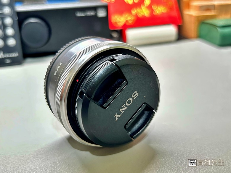 【盲狙先生傳100】SONY a6700M 被小惡魔推坑篇 | SEL18135 KIT鏡+SEL16F2.8,街拍、旅遊一次到位的入門機首選