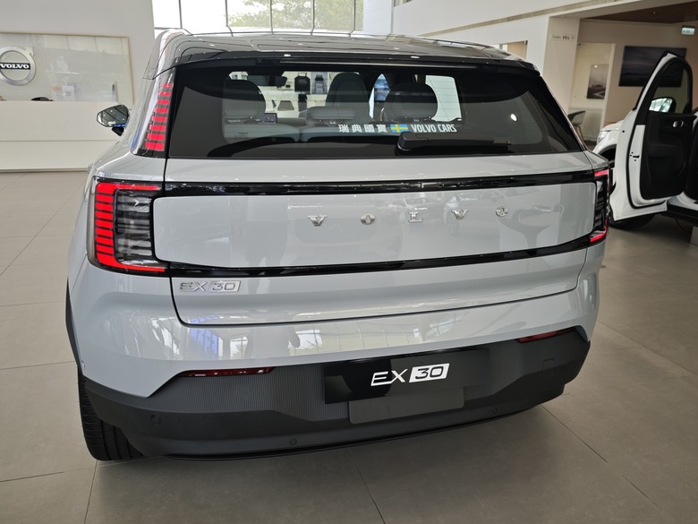 Volvo EX30 Plus version試駕心得分享~
