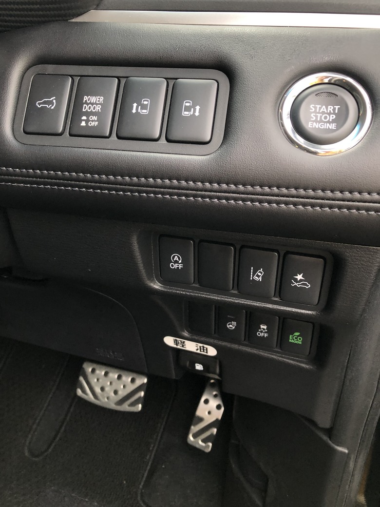 【日本自駕旅租車】三菱 DELICA D:5 7/8人座 MPV 開過後驚為天人!!