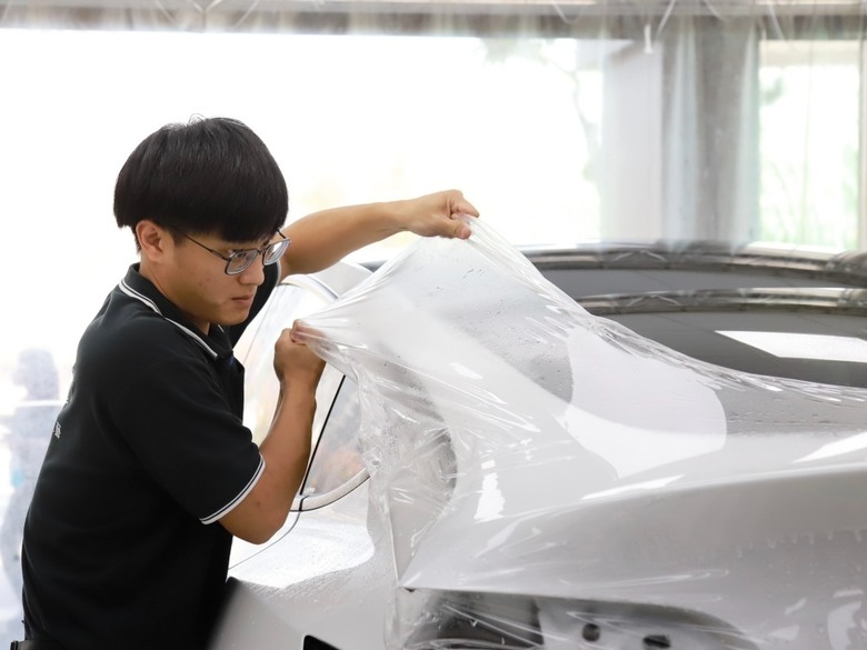 【汽車包膜懶人包】汽車包膜延長外觀壽命? 解惑所有包膜問題,剛買新車的話你一定要讀完!
