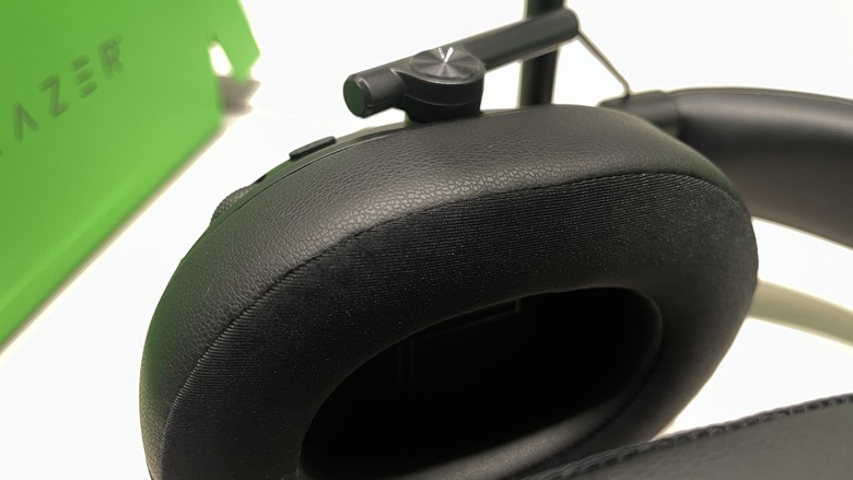 【阿洪開箱中】Razer 雷蛇 黑鯊 Blackshark V3X Hyperspeed 電競耳麥 戴三小時不悶、PS5+iPad+筆電全都通！三模連線軟硬體全面實測(圖多)