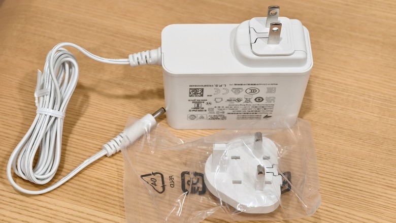 超美型Wi-Fi 7無線路由器，D-Link M95 AQUILA PRO AI開箱試用