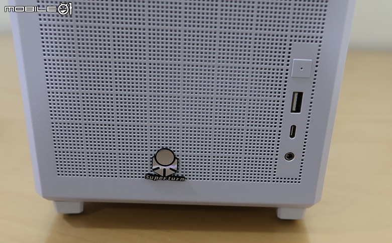 點我看大圖 視博通 SA185 簡約網狀 M-ATX 千元 Type C 機殼