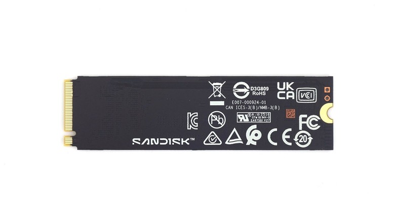 WD_BLACK 首款 PCIe Gen5 SSD，旗艦 SN8100 效能實測