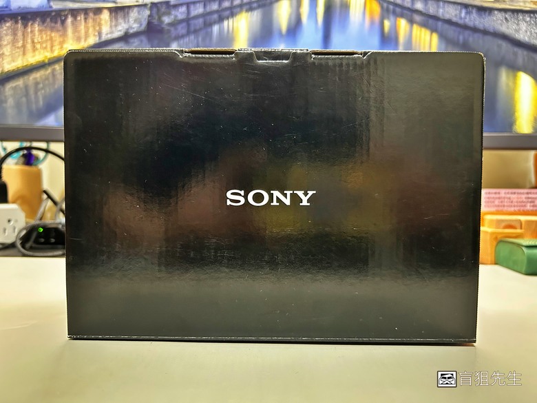 【盲狙先生傳100】SONY a6700M 被小惡魔推坑篇 | SEL18135 KIT鏡+SEL16F2.8，街拍、旅遊一次到位的入門機首選