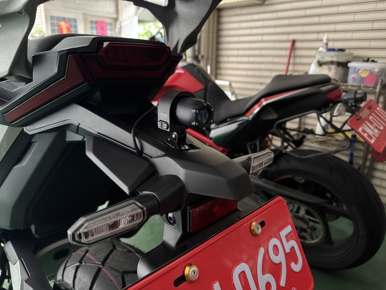 喜迎2025 X-ADV