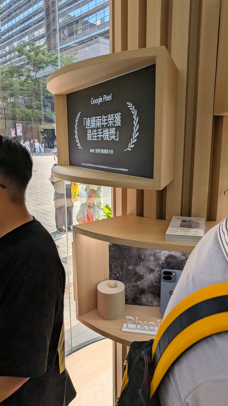 Google Pixel 10 & HTC VIVE Eagle 信義區新品一日體驗之旅~ (feat. with 小米AI眼鏡)