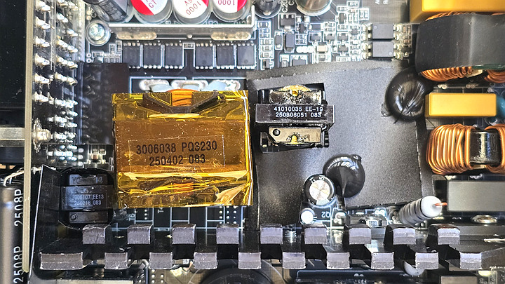 (開箱) 穩定,高CP值選擇 Cougar 美洲獅 GR 750W 金牌 ATX 3.1電源供應器 (開箱) 穩定,高CP值選擇 Cougar 美洲獅 GR 750W 金牌 ATX 3.1電源供應器