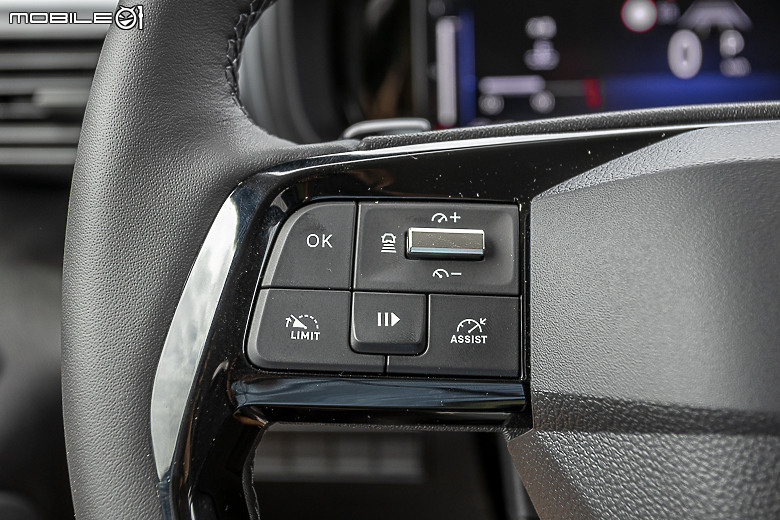 Opel Combo Life Premium 試駕｜挾德藝美學登台參戰，啟七座 MPV 瑜亮之爭！