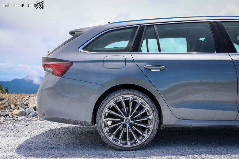 Skoda Octavia Combi 2.0 TSI 4x4 試駕｜低調卻實力無窮、戶外玩家更不可錯過！