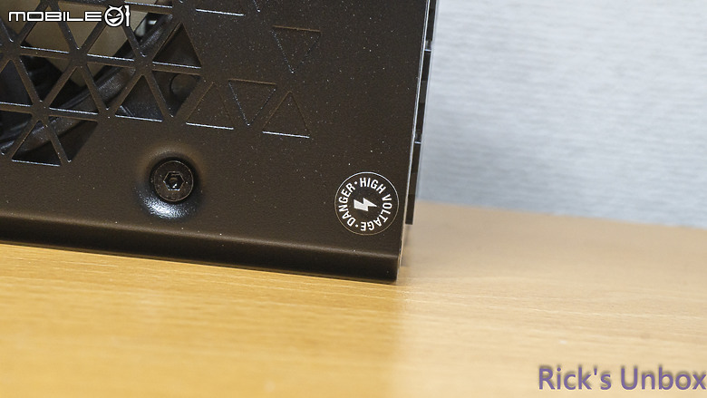 【開箱】海盜船旗艦白金電源升級 | CORSAIR HX1200i PLATINUM