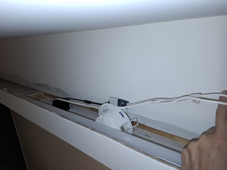 嵌燈的電線太短還能接到串連線上嗎？