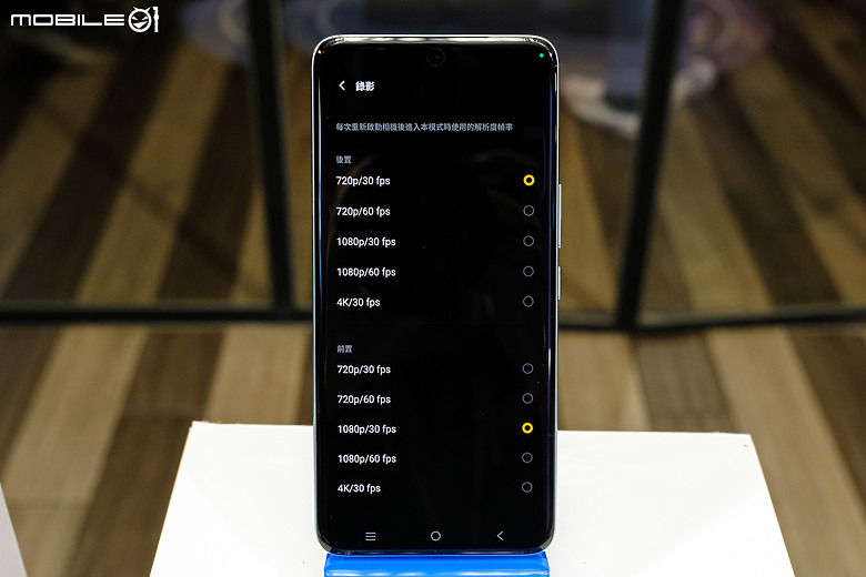 vivo V60台灣發表 望遠鏡頭、大電量通通有!