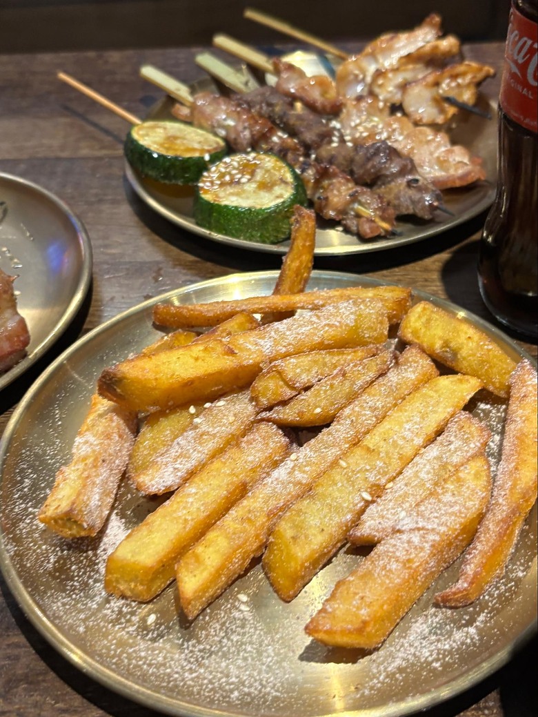 點我看大圖 光明街邱比特串燒 🍢 碧潭散步後的宵夜好選擇