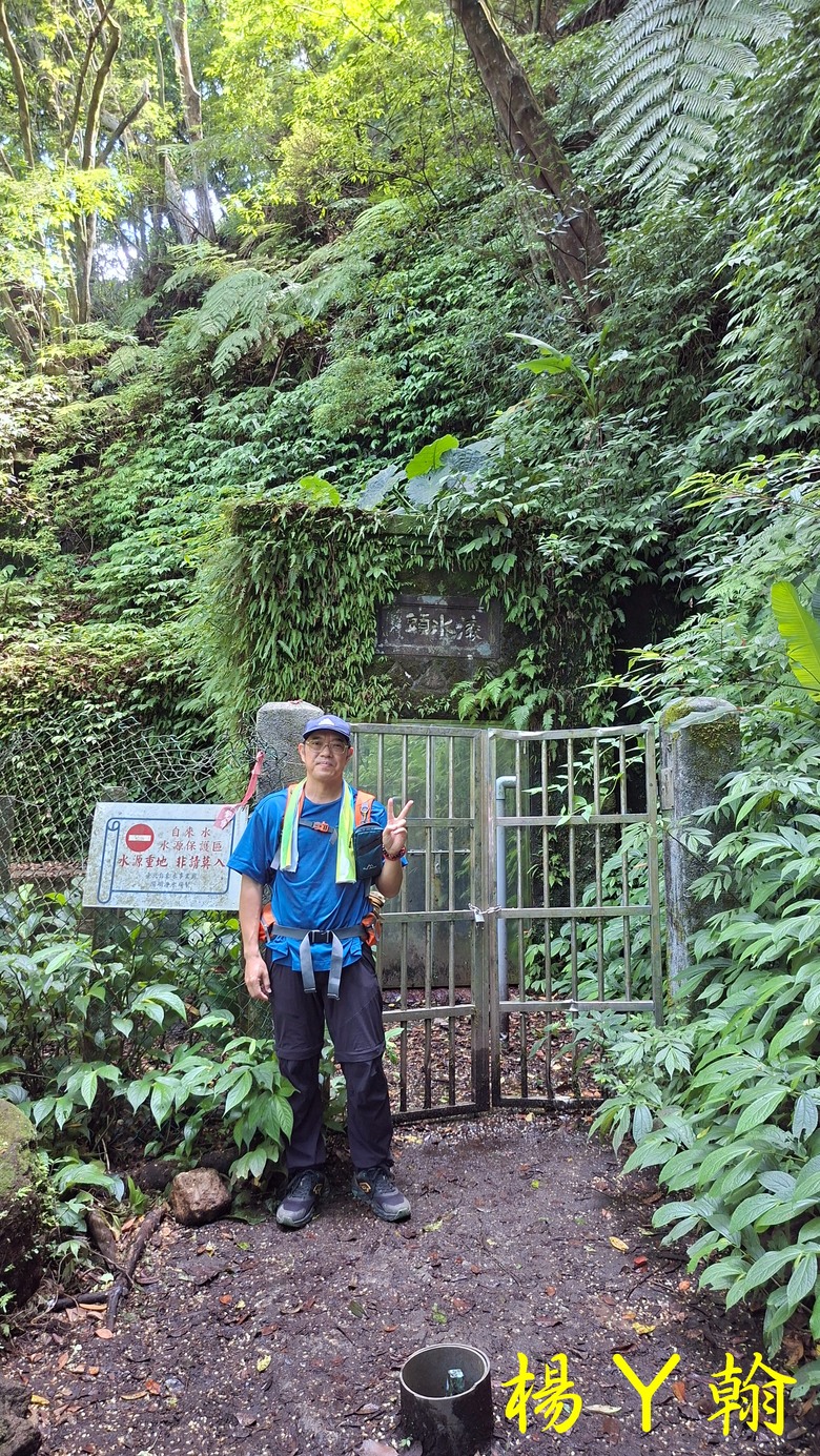 【郊山走走】草山觀瀑吊橋觀瀑、猴崁水圳古道消暑、頂湖山登山健行