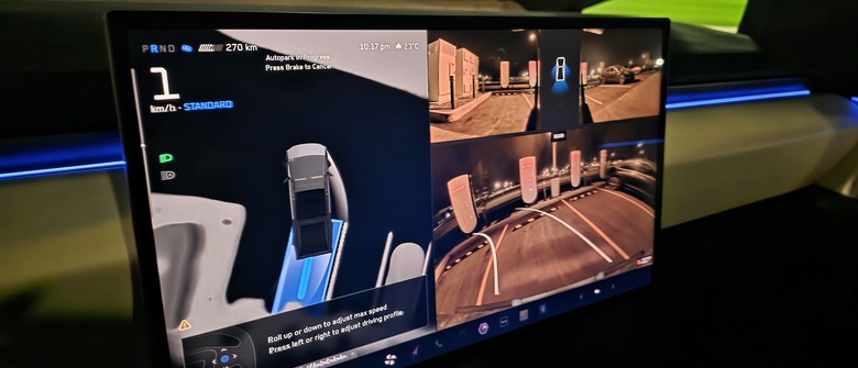 【開箱】2025 Tesla Cybertruck Cyberbeast Edition