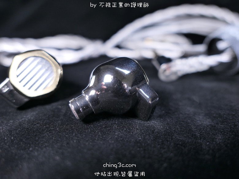 LETSHUOER 鑠耳 DX1 入耳式耳機：穩定平衡有素質的好聲音,搭配新穎時尚優質外型 | 鑠耳工藝與成熟度的最佳展現！