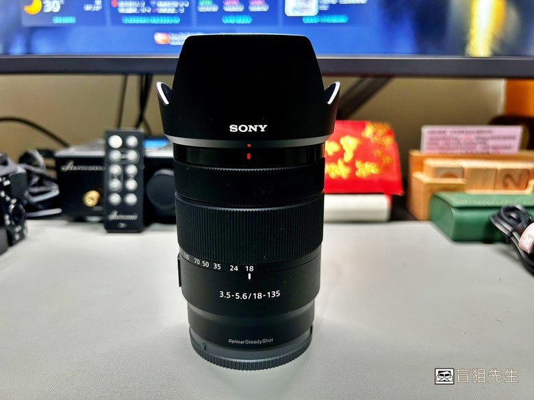 【盲狙先生傳100】SONY a6700M 被小惡魔推坑篇 | SEL18135 KIT鏡+SEL16F2.8,街拍、旅遊一次到位的入門機首選