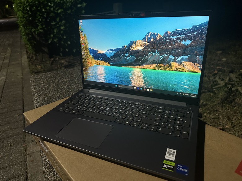 聯想Lenovo LOQ 15IAX9E 83LK003PTW 分享希望能幫到你!這台太少少資訊了就由我來幫你解惑!