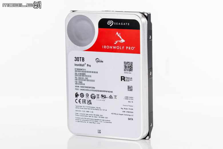 Seagate Ironwolf Pro 30TB NAS 硬碟開箱實測 老司機的火力庫再升級