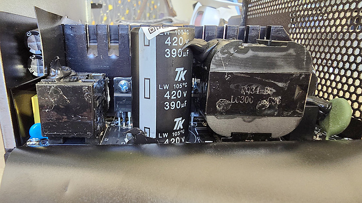 (開箱) 穩定,高CP值選擇 Cougar 美洲獅 GR 750W 金牌 ATX 3.1電源供應器 (開箱) 穩定,高CP值選擇 Cougar 美洲獅 GR 750W 金牌 ATX 3.1電源供應器