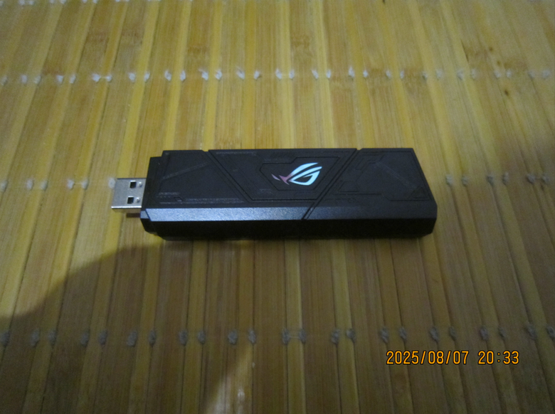 ASUS 華碩 ROG USB-BE92 BE6500三頻WiFi 7 USB3.0 無線網路卡開箱分享