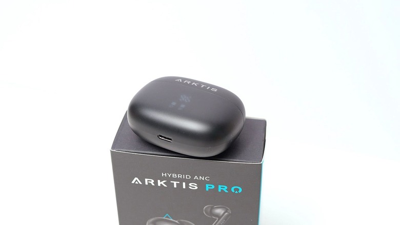 點我看大圖 千元耳機賽場上的全能戰士?Arktis Pro 開箱