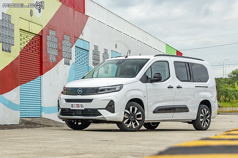 Opel Combo Life Premium 試駕｜挾德藝美學登台參戰，啟七座 MPV 瑜亮之爭！