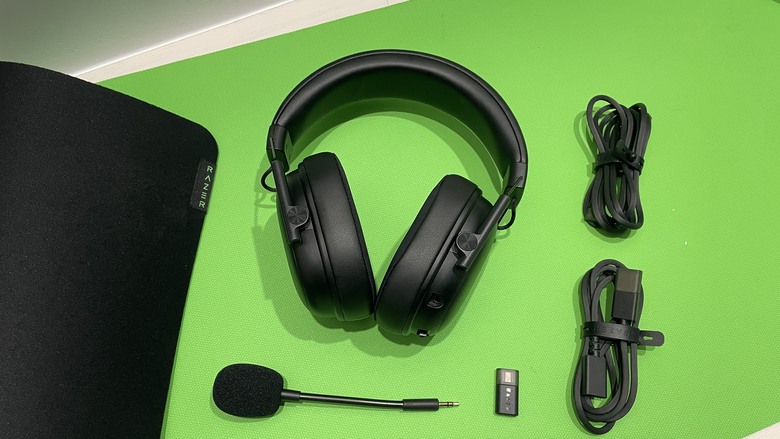 【阿洪開箱中】Razer 雷蛇 黑鯊 Blackshark V3X Hyperspeed 電競耳麥 戴三小時不悶、PS5+iPad+筆電全都通!三模連線軟硬體全面實測(圖多)