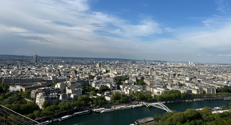 長榮聯營《魅力歐洲》法比荷10日團 | 歐洲旅遊紀錄