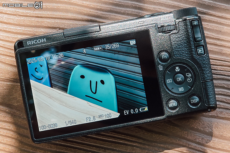 RICOH GR IV 初步體驗｜七年等待、街拍神器再進化！