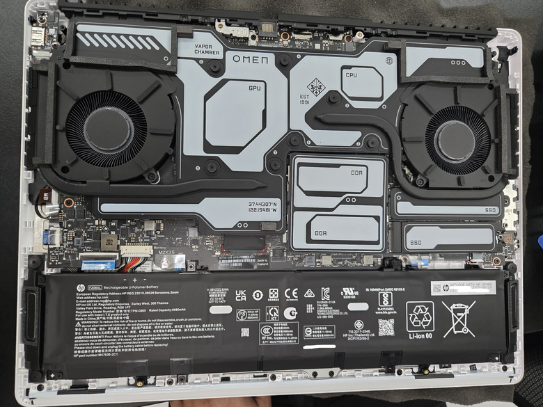 點我看大圖 HP OMEN MAX 16 2025 陶瓷白開箱 & 美國代購 & 舊ASUS G14 2022雜談