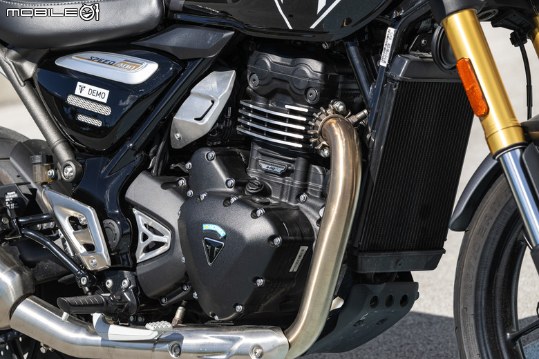 Triumph Speed400 試駕報告 | 動力飽滿、輕巧無壓力的日常坐騎！