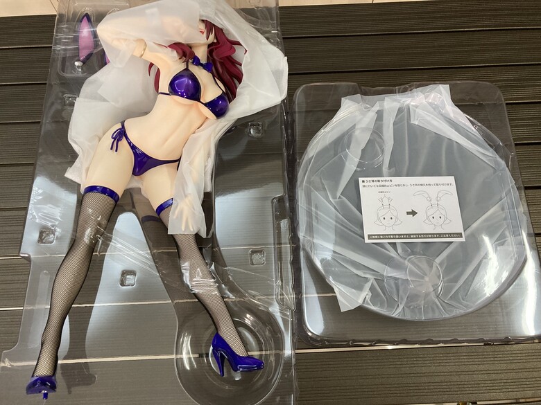 FREEing《食戟之靈》小林龍膽比基尼兔女郎