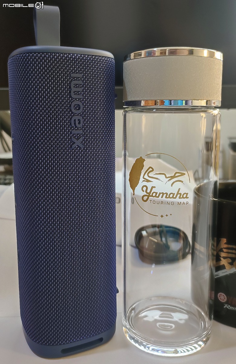 Xiaomi Sound Outdoor 簡單開箱|便宜的喇叭也有令人驚喜的聲音